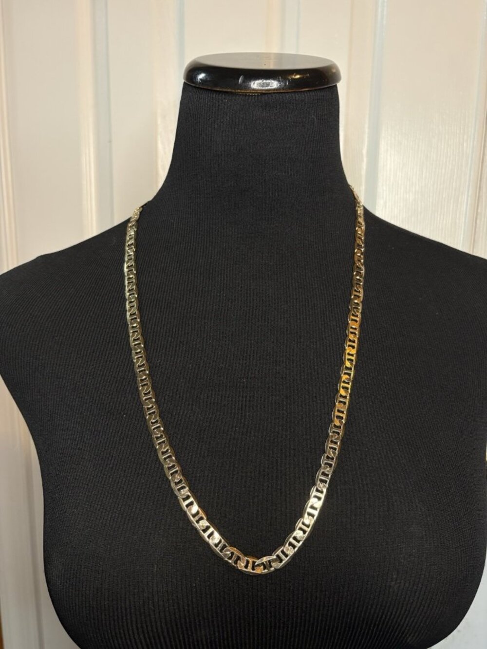 Betsey Johnson Gold Tone Long Flat Chain Necklace Y2K Chunky